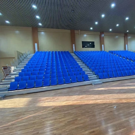 Front-facing flip-up retractable bleacher seats